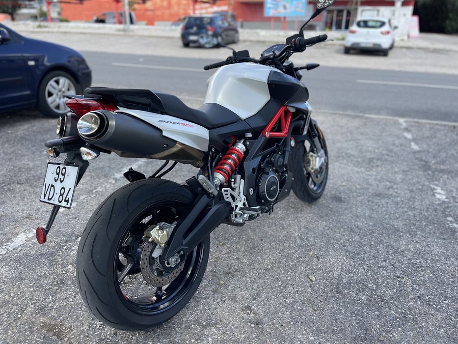 Aprilia Shiver 900