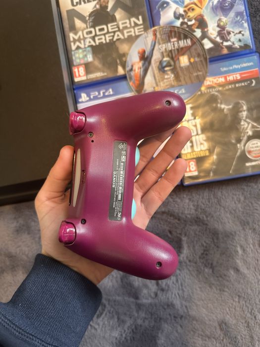 Konsola ps4 po serwisie 100% sprawna