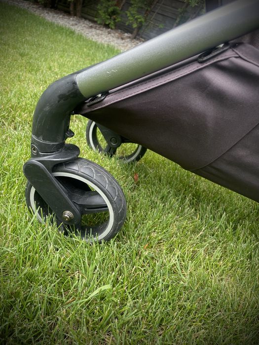 Wózek specerowy firmy Baby Desing Wave Pink