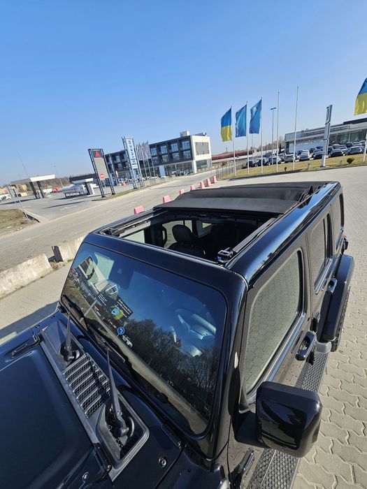 Jeep Wrangler 2023 VIN 1C4RJXU66RW163211 фото оголошення 14 з 17