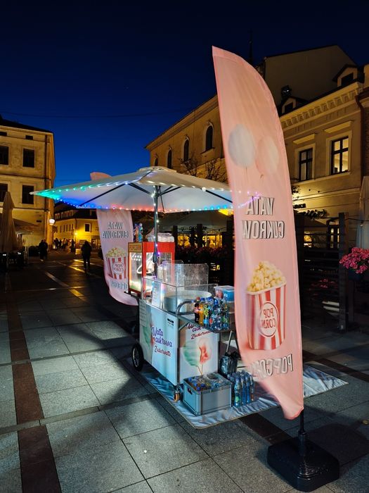 Maszyna, wózek do waty cukrowej i popcornu na wynajem - z obsługą