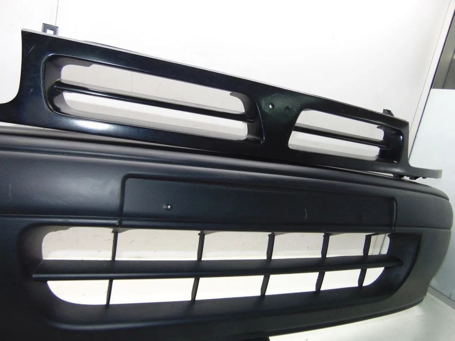 Nissan Micra para-choques