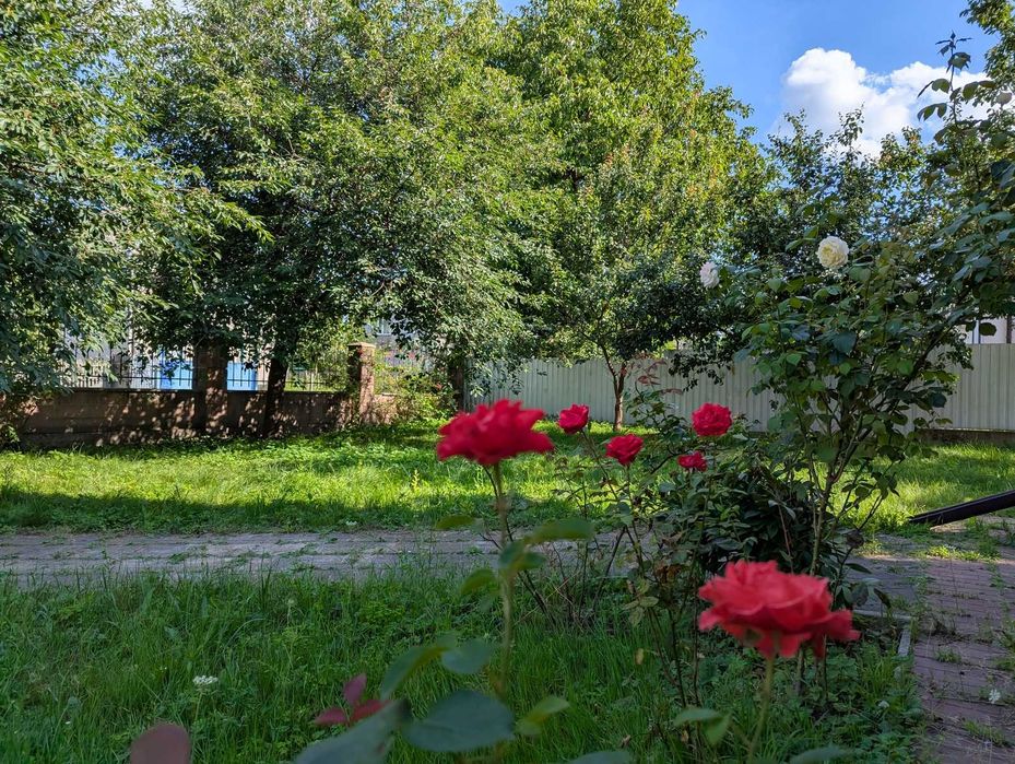 Будинок  20 км від Рівного в Зорі