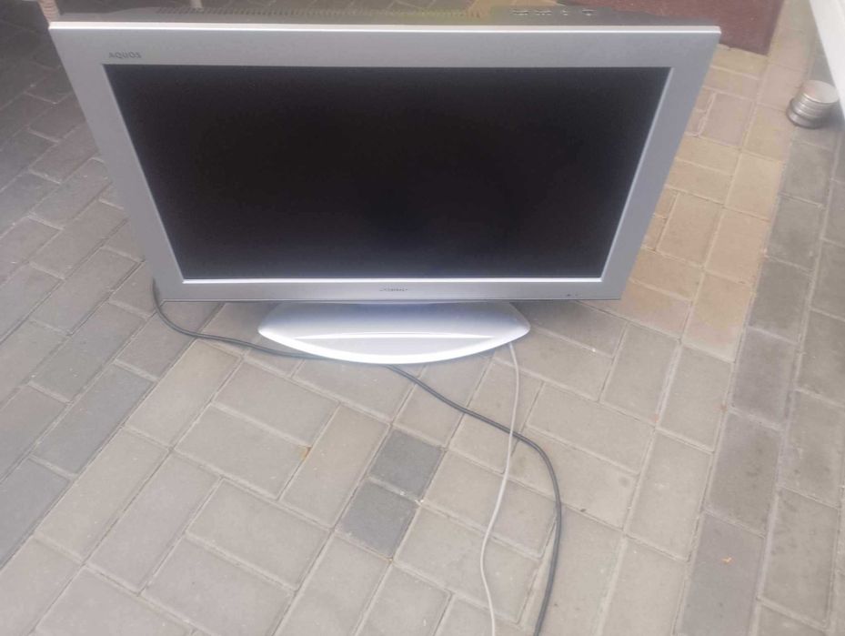 Tv Sharp Aquos 32 cale LCD