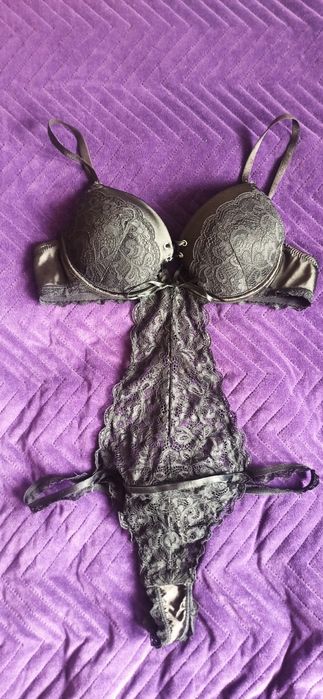 Czarne body Censored - 75 B