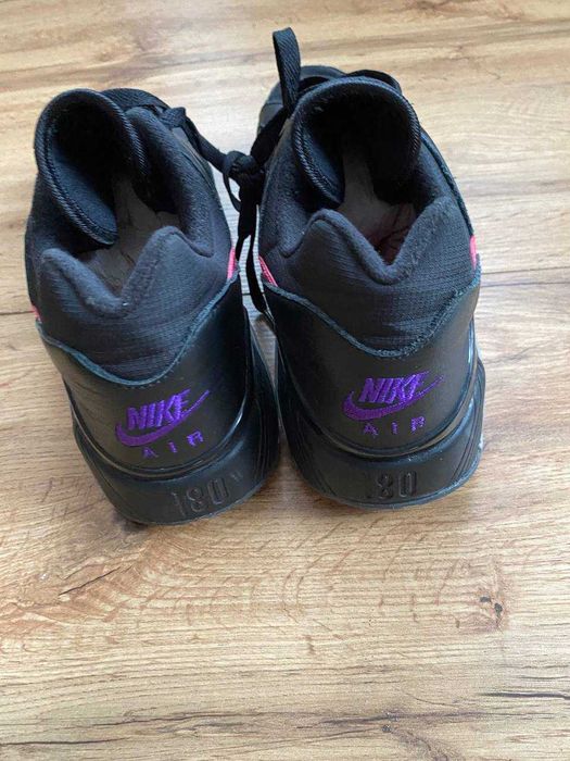 Nike Air Max 180 оригінал кросівки 46 розмір чорні з рожевим