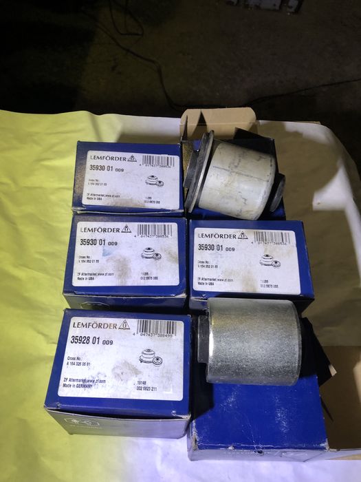 Сайленблоки заднього ричага Gl-ML 164.