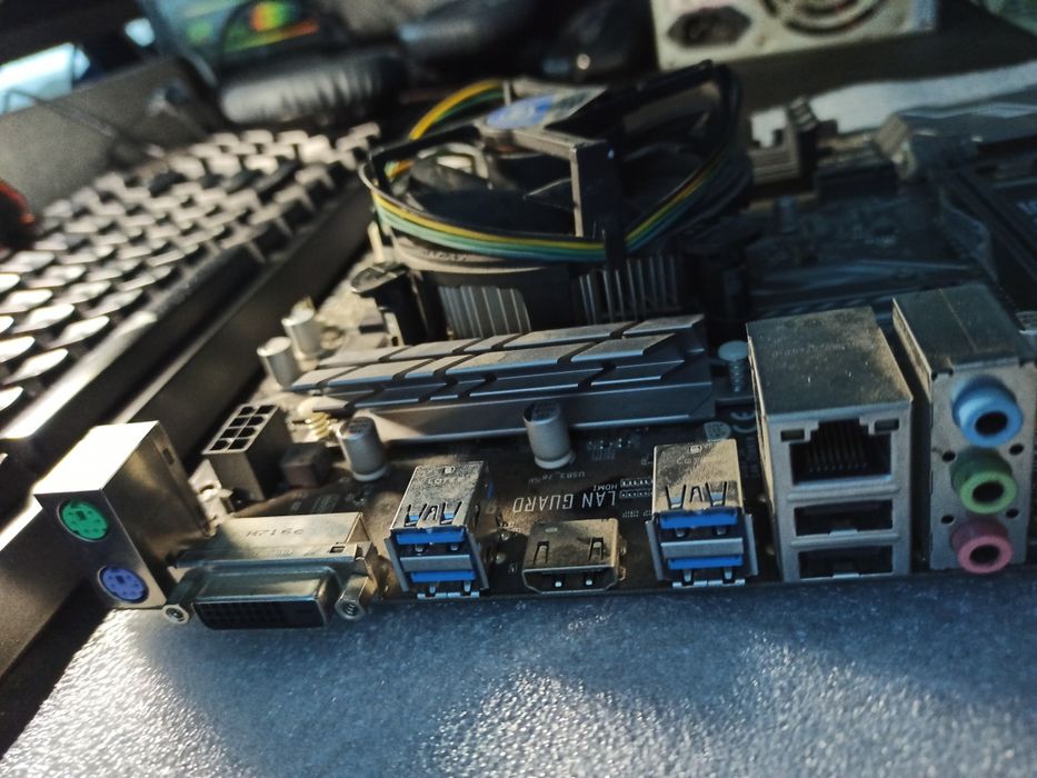 Материнская плата ASUS prime z270-p DDR4-4