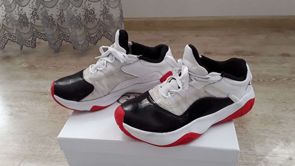 Buty  Nike Air Jordan 11 low  r. 38/39