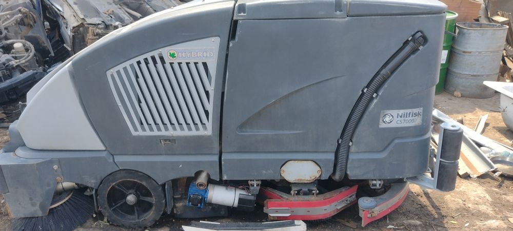 Szorowarka Nilfisk C57000Hybryda.