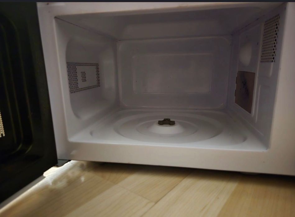 Kuchenka Mikrofalowa mikrofalówka w bardzo dobrej cenie