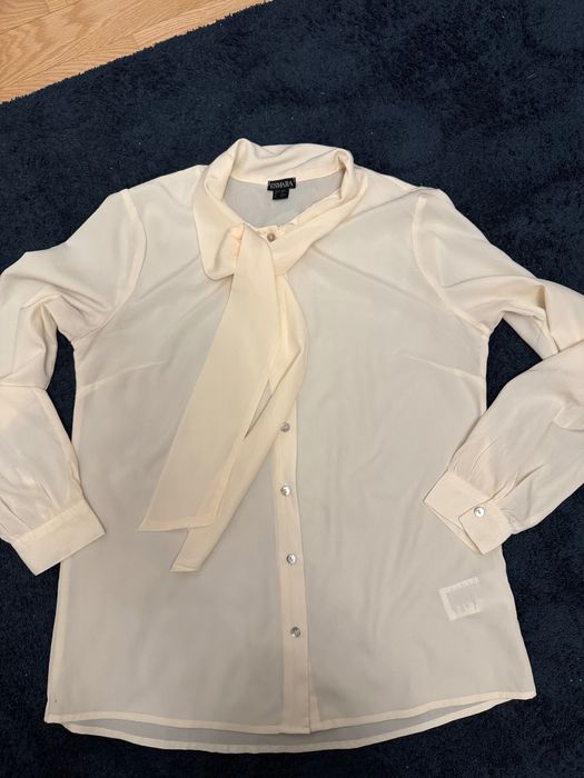 Elegancka bluzeczka  ECRU rozmiar 40 / L