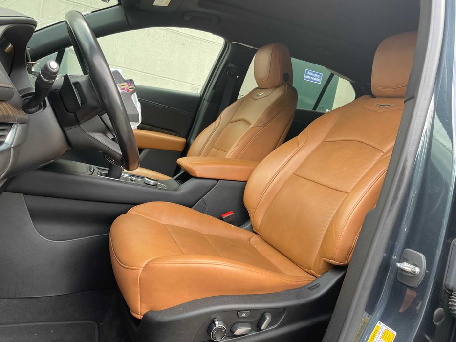 Cadillac XT4 w całości lub na części