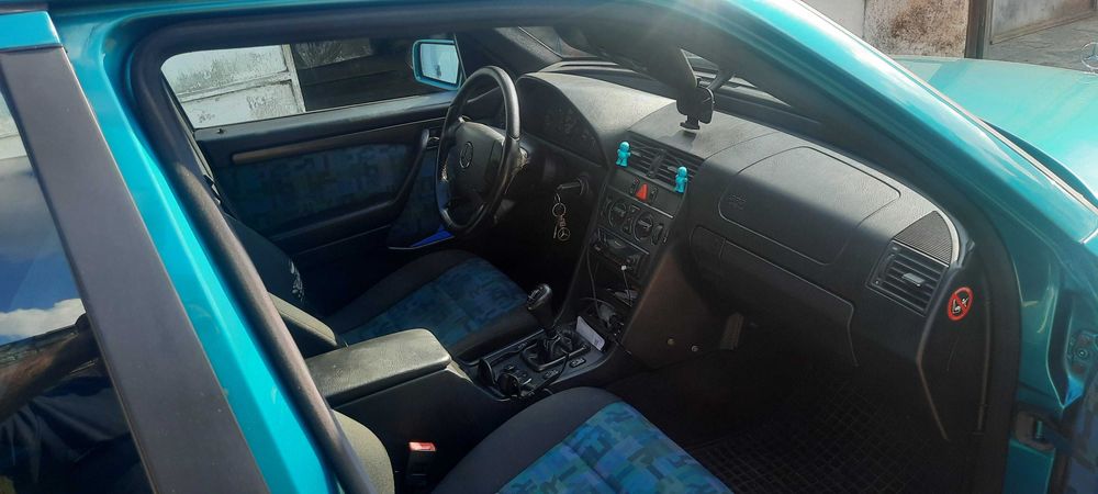 Mersedes - Benz W202