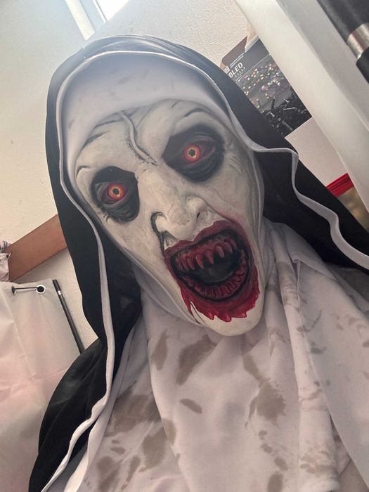 Máscara de Freira Demónica com Sangue / Valak