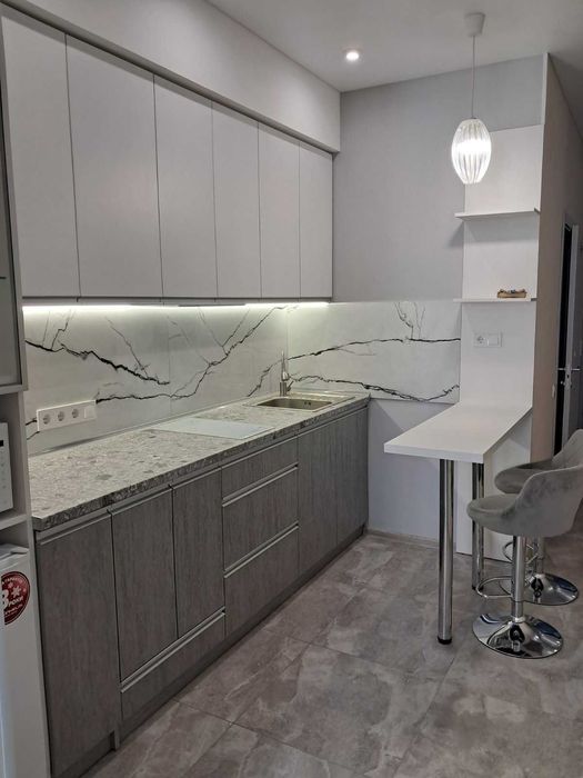 ЖК Посейдон. Рядом с пляжем.  Дорогой ремонт. Всё  в квартире-подарок