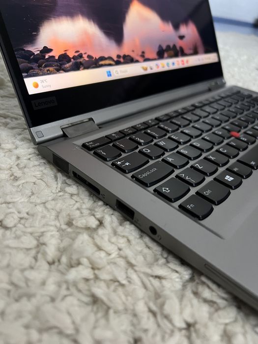 Lenovo TinkPad Yoga i5