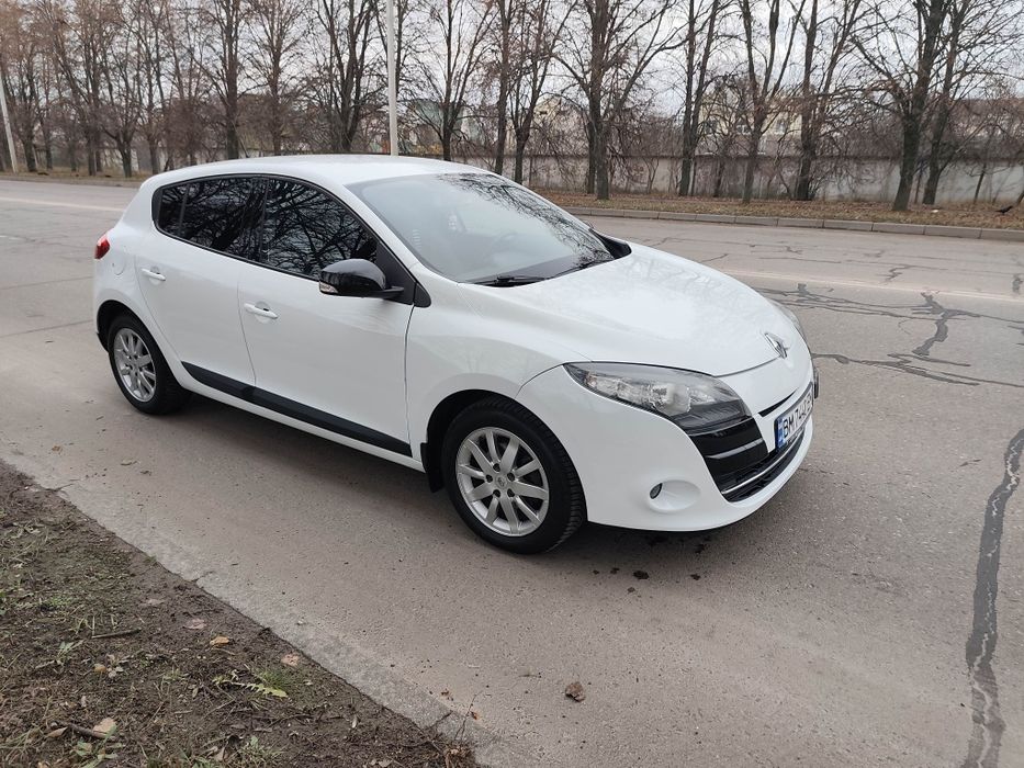 Продам Renault Megane 3 1.6 бензин 2012
