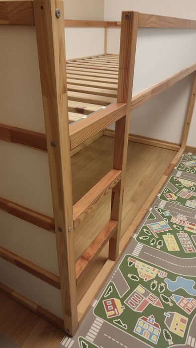 Cama reversível Kura Ikea