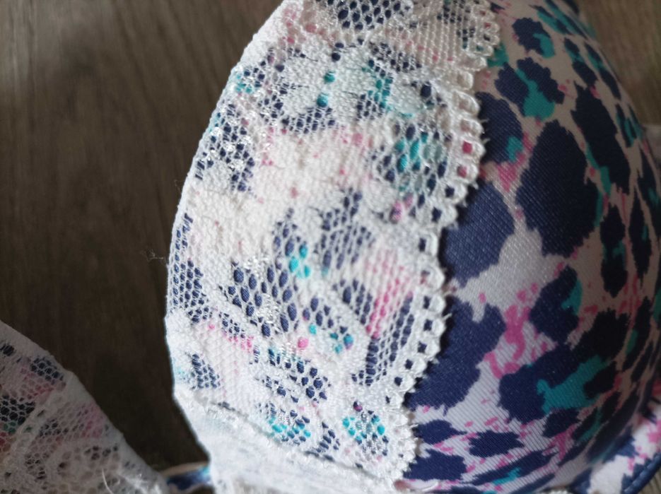 Biustonosz Nowy Push up, Mariemeili 75B