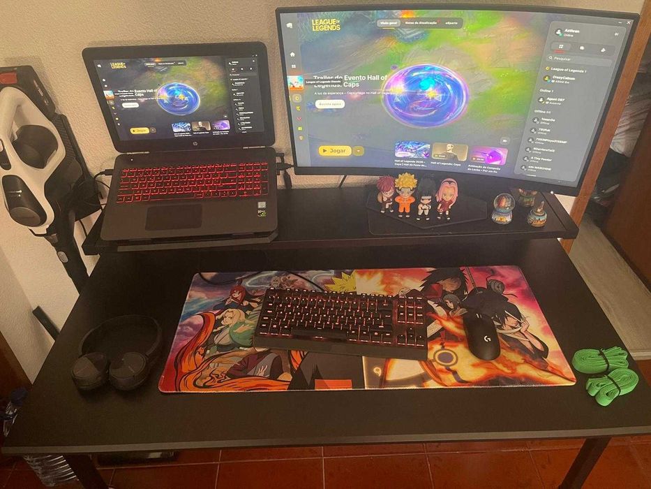 Mesa Gaming Ajustável Preta