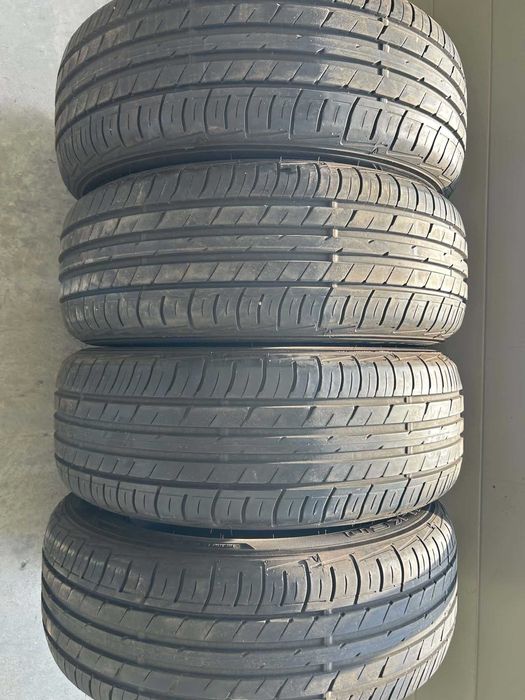 Opony Falken 215/60/16