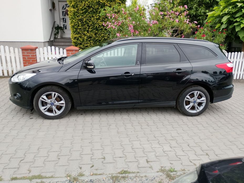 Ford Focus* Super Stanie*