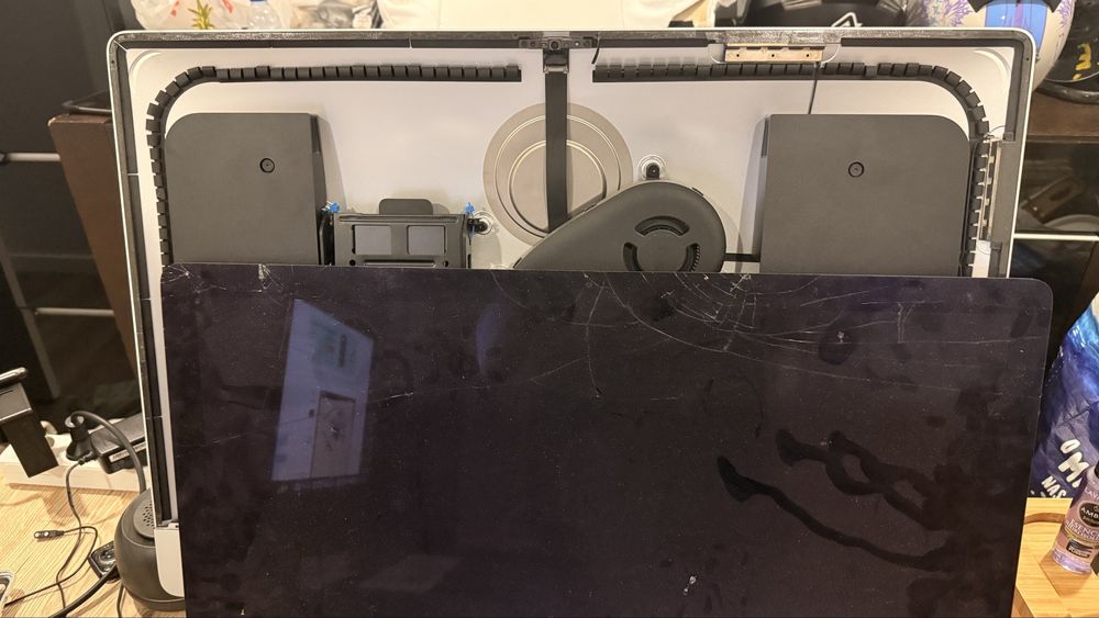 Vendo Imac 27” I7 2018 com ecrã partido