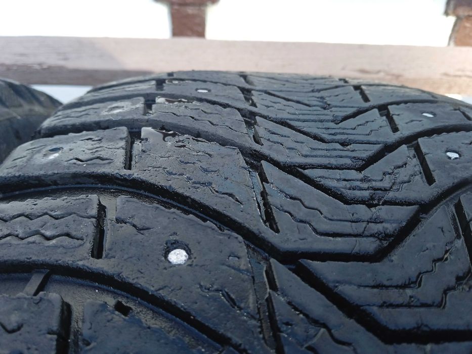Шини зимові продам