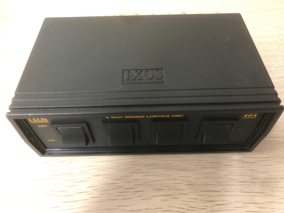 IXUS 404 - 4 Way Speaker Control Unit gold