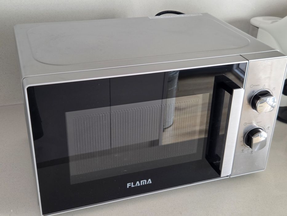 Micro-ondas 20L Com Grill FLAMA