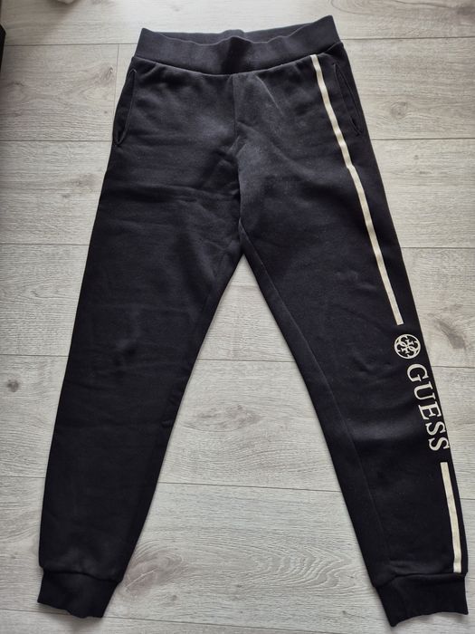 Spodnie dresowe Guess  S