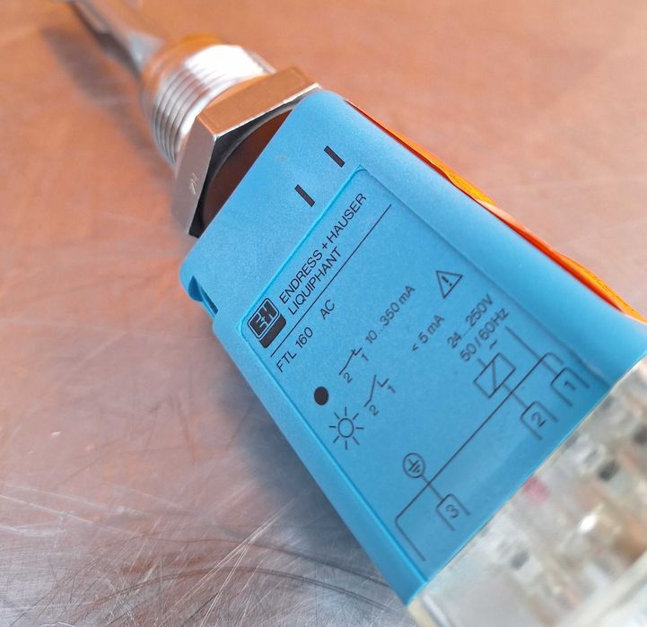 Wibracyjny Sygnalizator Czujnik Poziomu Cieczy Endress Hauser FTL 160
