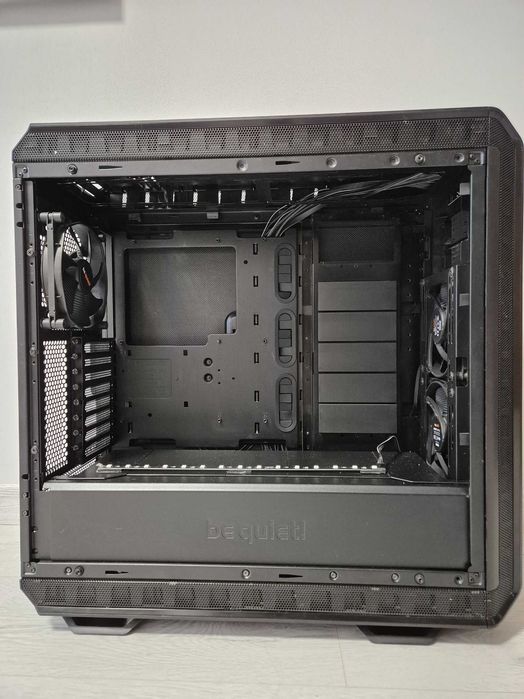 Преміум корпус велетень be quiet! Dark Base 900 Pro Rev.2 з бездротовою зарядкою. Можлива реверсна збірка