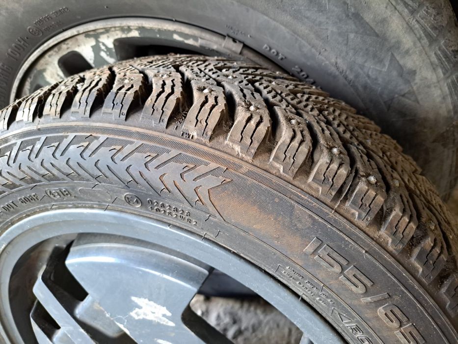 Nokian hakkapeliitta 8 155/65/14 2шт, с дисками