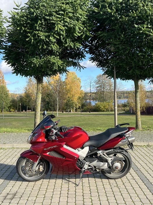 Honda vfr 800 vtec