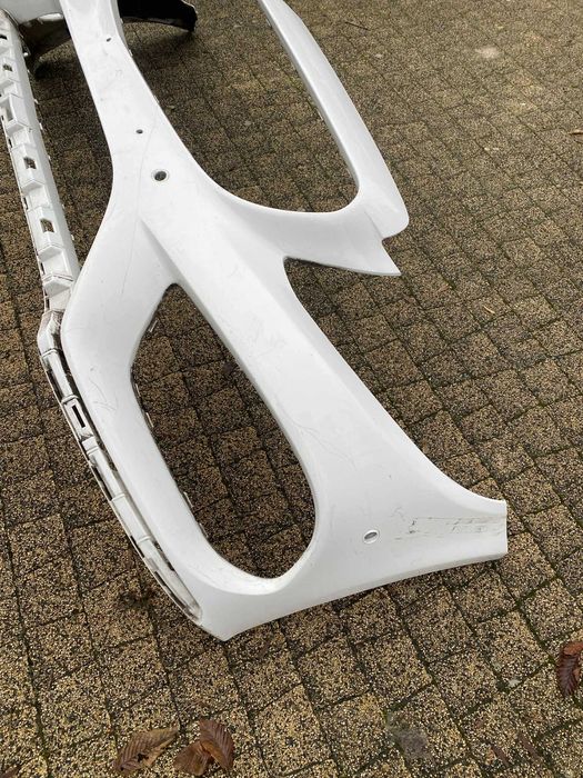 Mercedes C Klasa W205 Zderzak Przedni