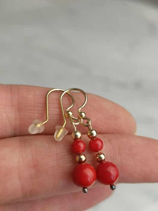 kolczyki z czerwonym koralem