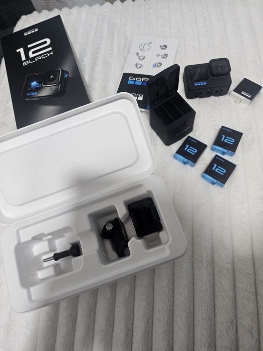 Gopro 13 black + extras
