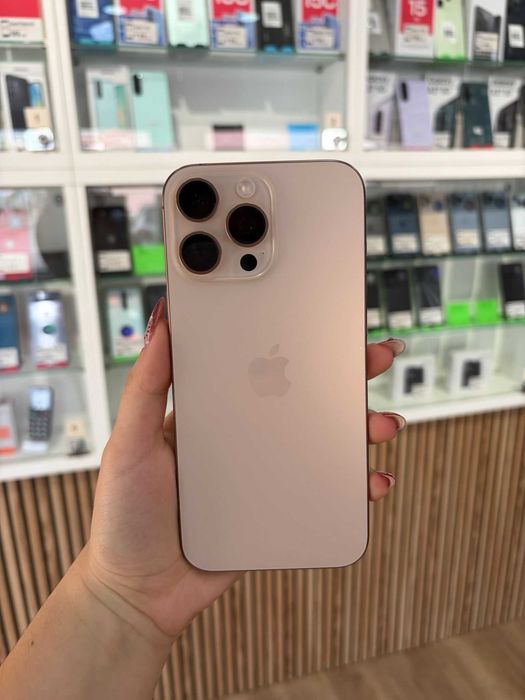 Iphone 16 Pro Max 8/256GB - Usado