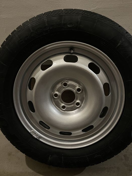 Felgi stalowe VW 5x100 plus opony letnie FULDA 195/65/15