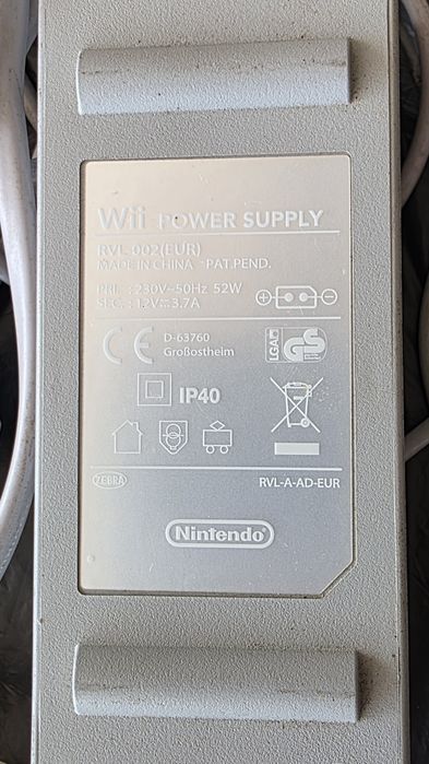 Consola Nintendo Wii Completa + 4 Comandos + 4 Nunchuks + Acessórios