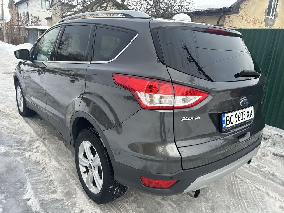 Автомобіль Ford Kuga