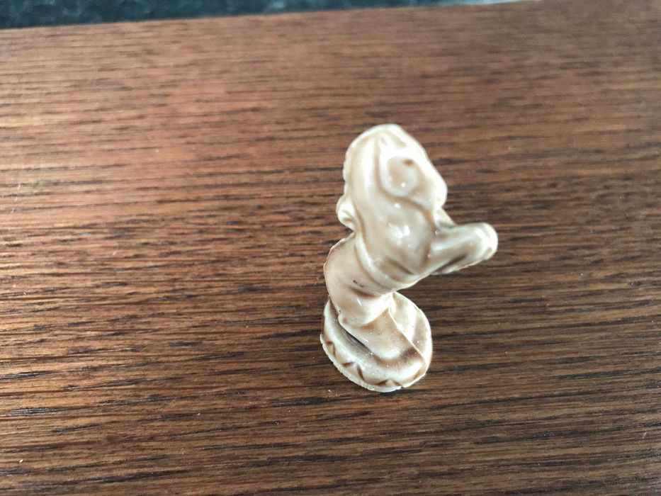 Porcelanowy konik miniaturka figurka