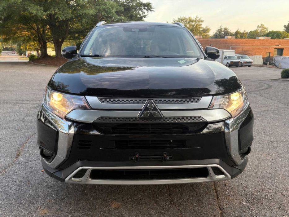 Mitsubishi Outlander Es 2.4      2020