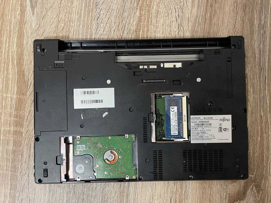 Fujitsu Lifebook E744 i5-4210M RAM-0 HDD-0 | HD+ LTE без АКБ і кришок