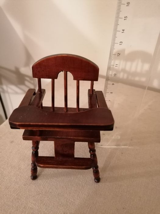 Cadeiras miniatura