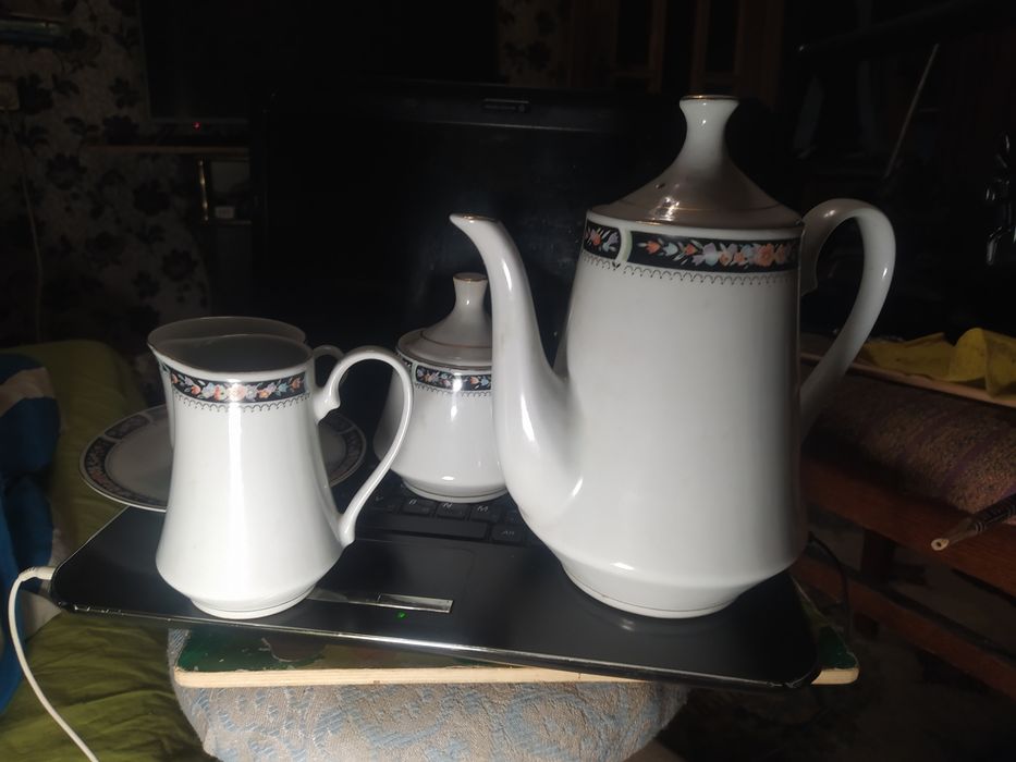 Чайний сервіз на 12 персон