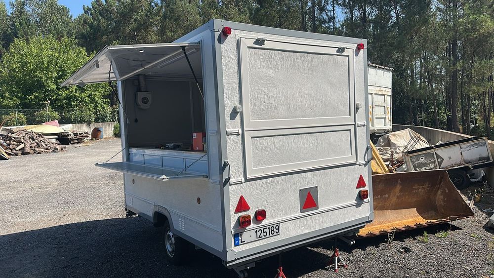 Aluguer de Roulotte Food Truck 4,30 m – Street Food, Feiras e Eventos