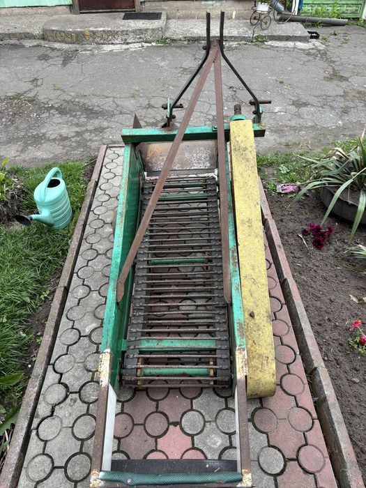 Продам картоплекопалку до трактора